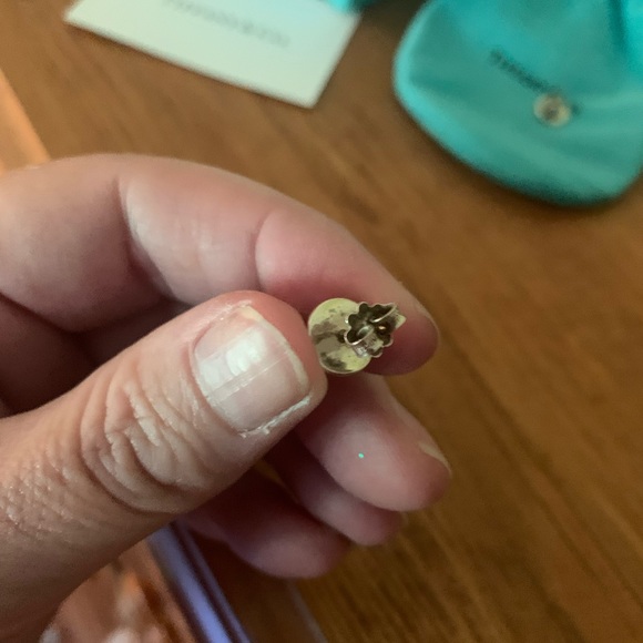 Tiffany & Co. stud Earrings - Picture 4 of 4